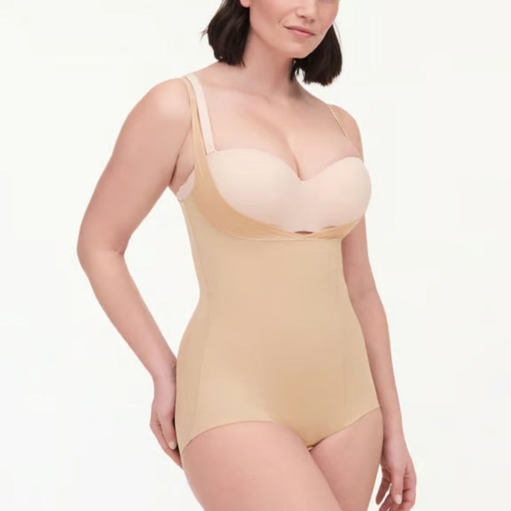 Chantelle shaping bodysuit XXL nude cream open bust shapewear briefs new $134